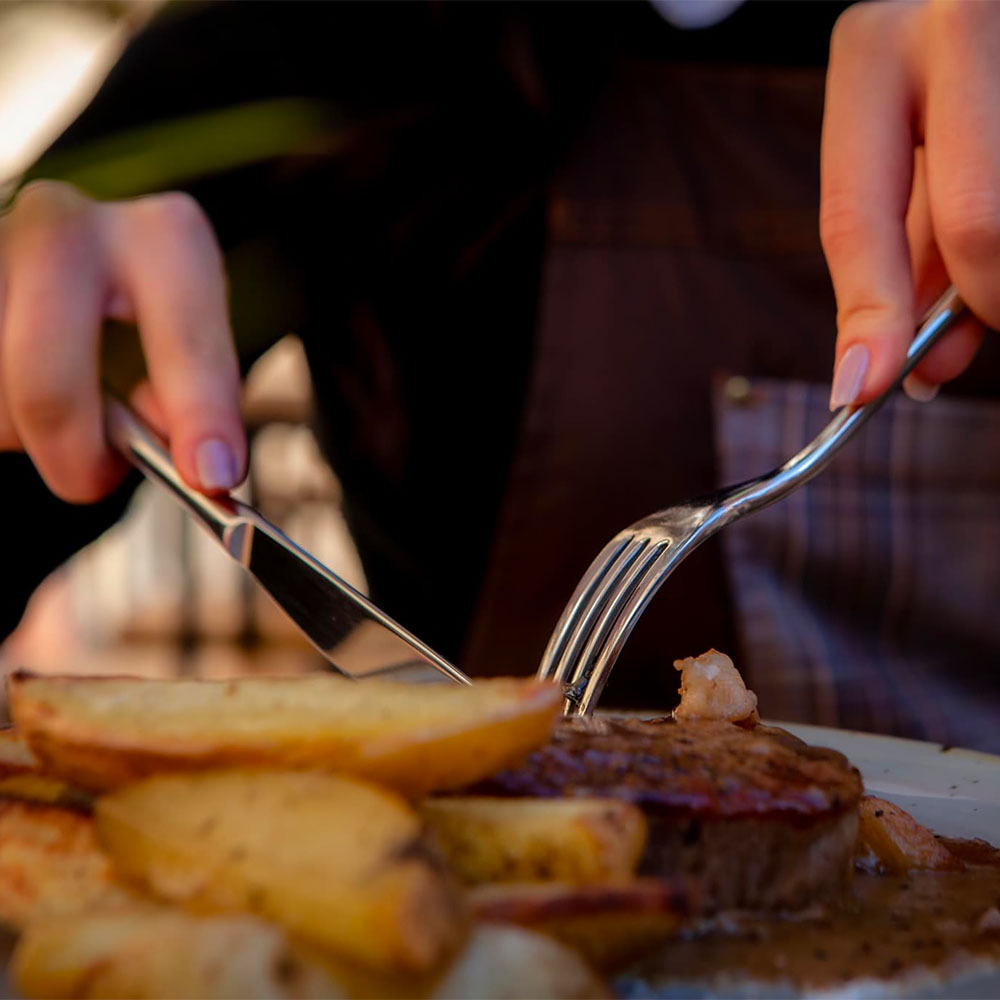 Enosteria_Sicula_Ristorante_Centro_Palermo_Enoteca_Cucina_Siciliana_Dalla_Terra_Alla_Tavola