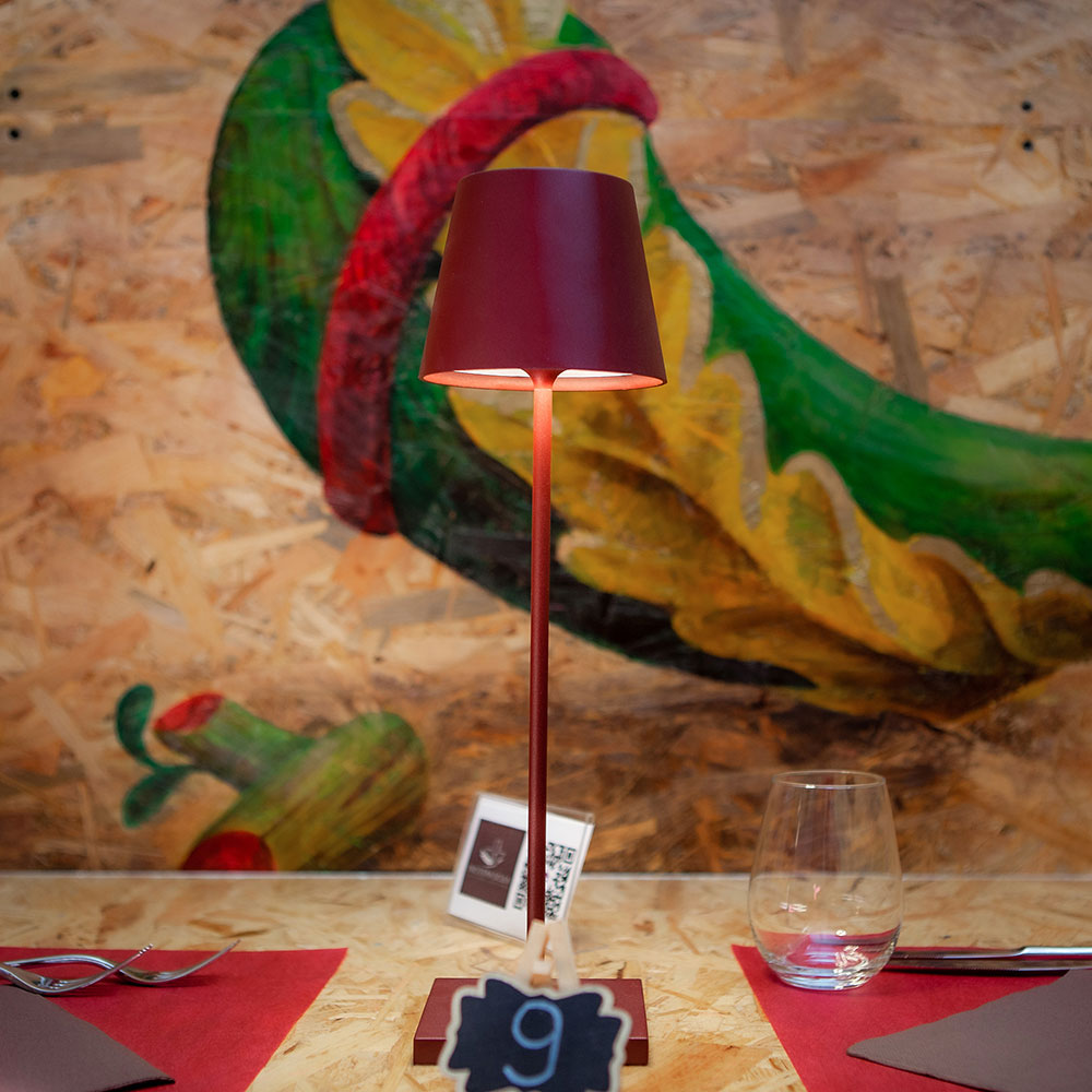 enosteria_sicula_ristorante_centro_palermo_cucina_tipica_siciliana_tavolo_primo_piano